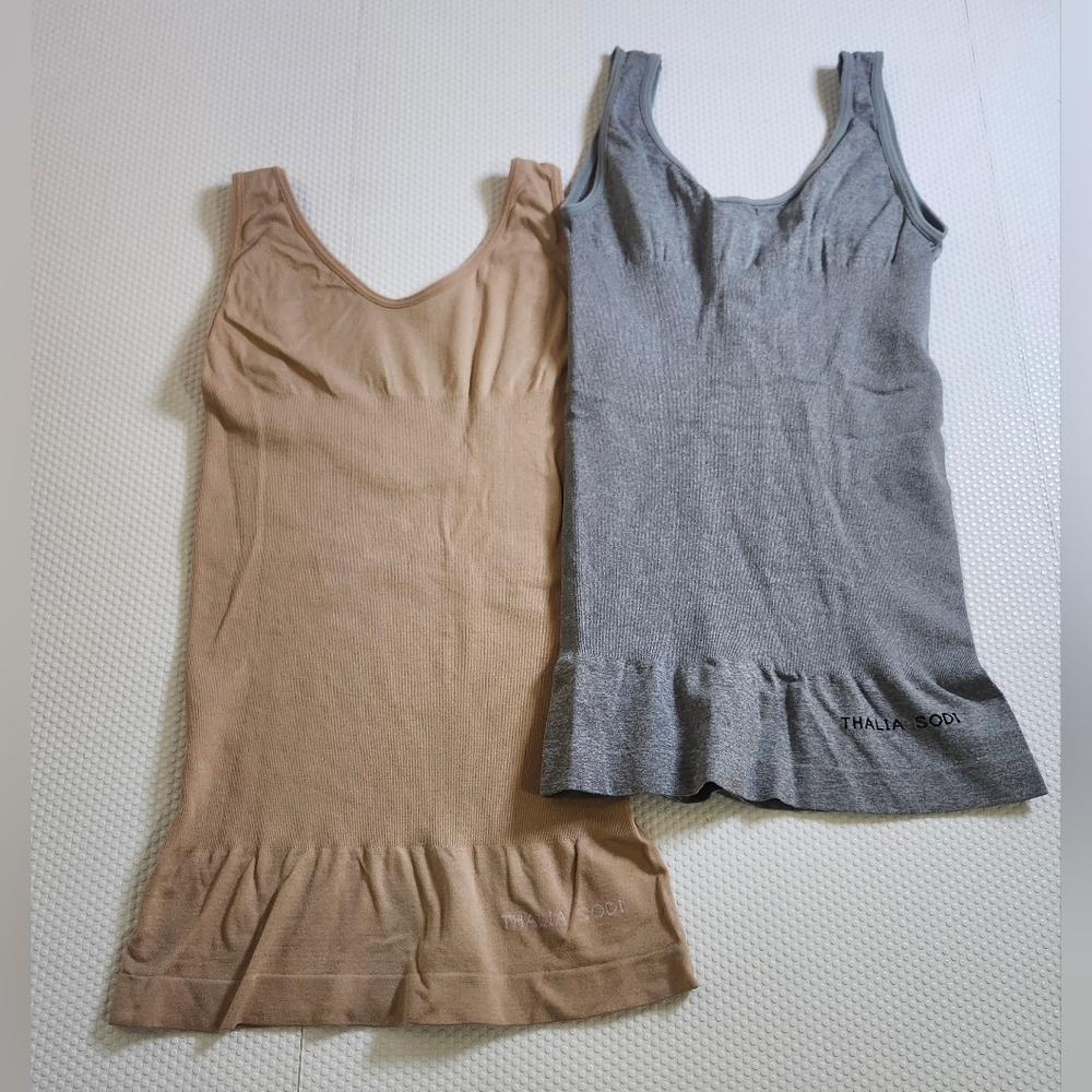 Thalia Sodi Tan and Gray Seamless Ruffle Hem Camisoles